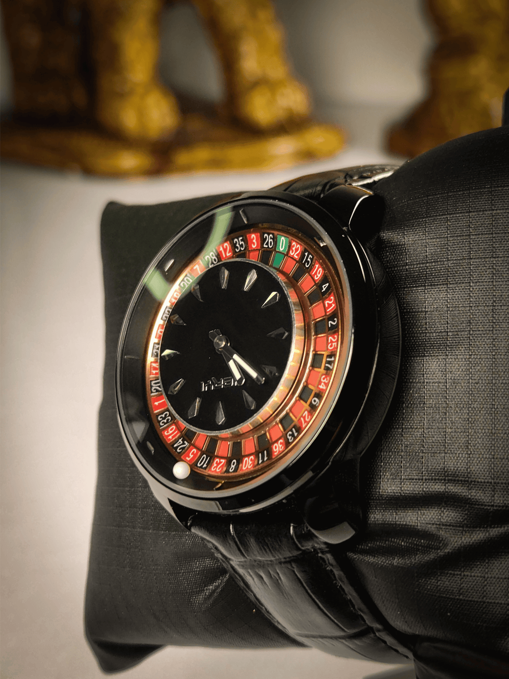 𝐙𝐚𝐲𝐫𝐨𝐧 𝐂𝐚𝐬𝐢𝐧𝐨 𝐑𝐨𝐲𝐚𝐥𝐞